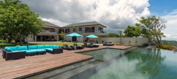 Villa de 6 dormitorios en South Kuta, Indonesia No. 2899 3