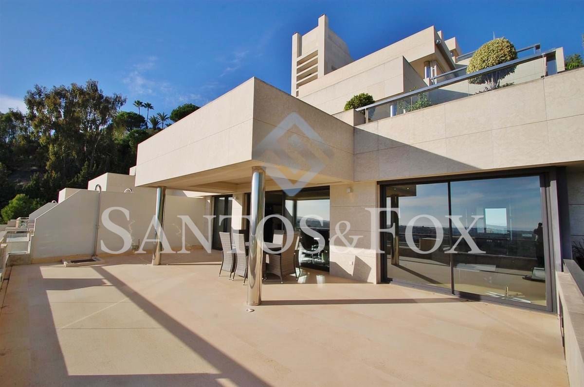 2 bedrooms Apartment in Marbella, Spain No. 117676