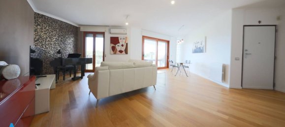 Ático de 4 dormitorios en Taranto, Italy No. 276550 24