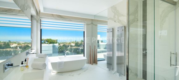 5 Schlafzimmer Villa in Marbella, Spain, Nr. 73046 17