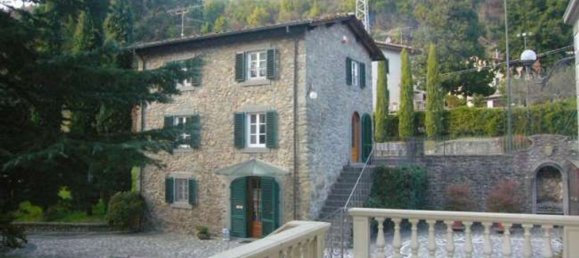 16 rooms Villa in Bagni di Lucca, Italy No. 84061 2