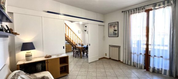 4 rooms Apartment in Rosignano Marittimo, Italy No. 281216 2