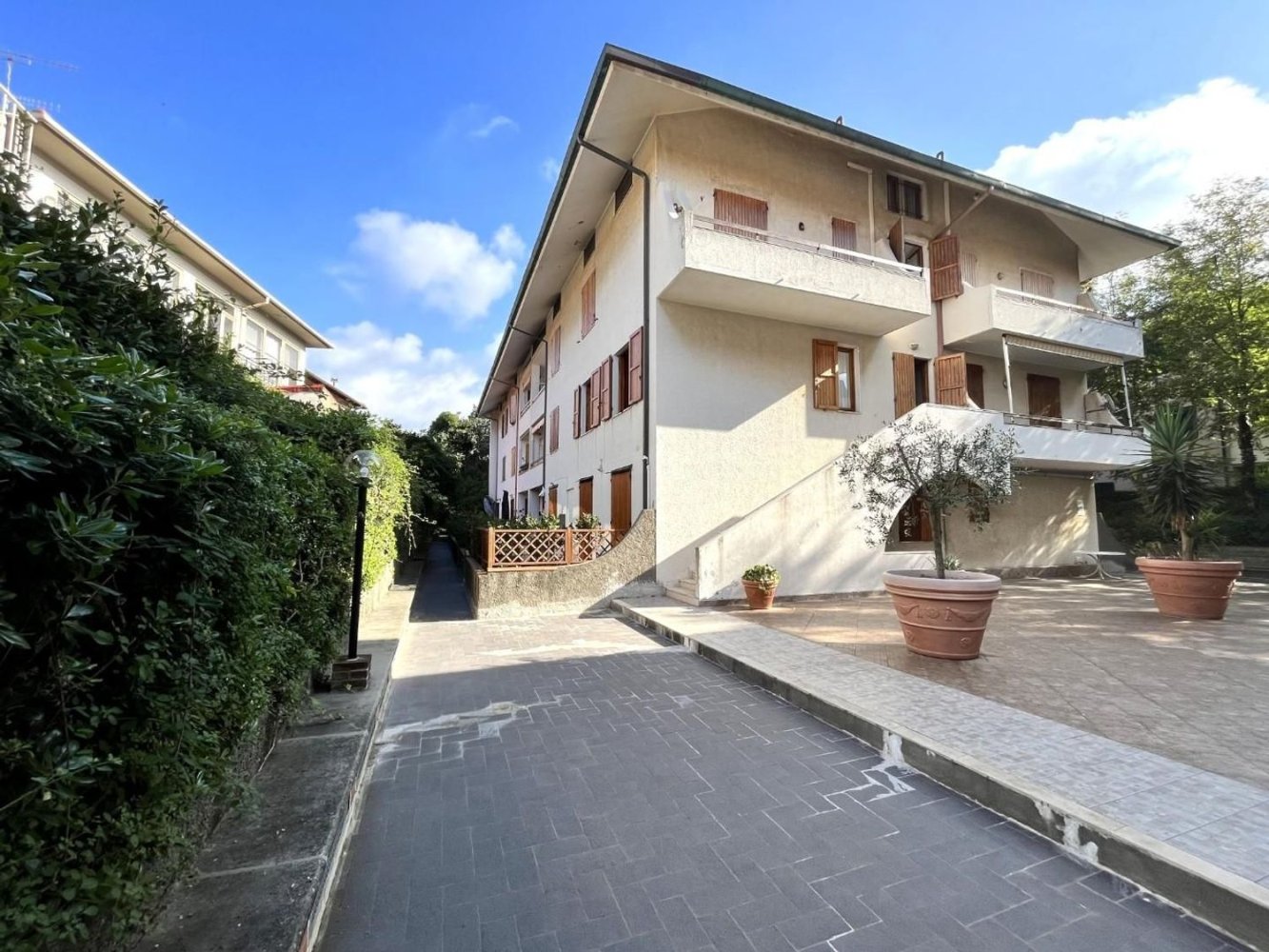 4 rooms Apartment in Rosignano Marittimo, Italy No. 281216