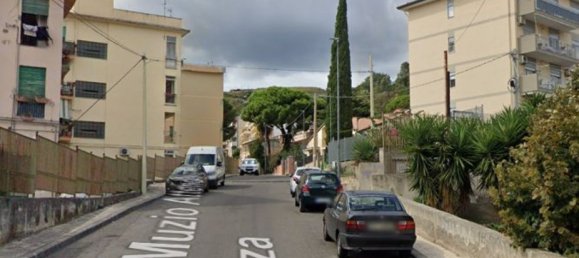 Apartamento de 4 divisões em Messina, Italy N.º 50352 2