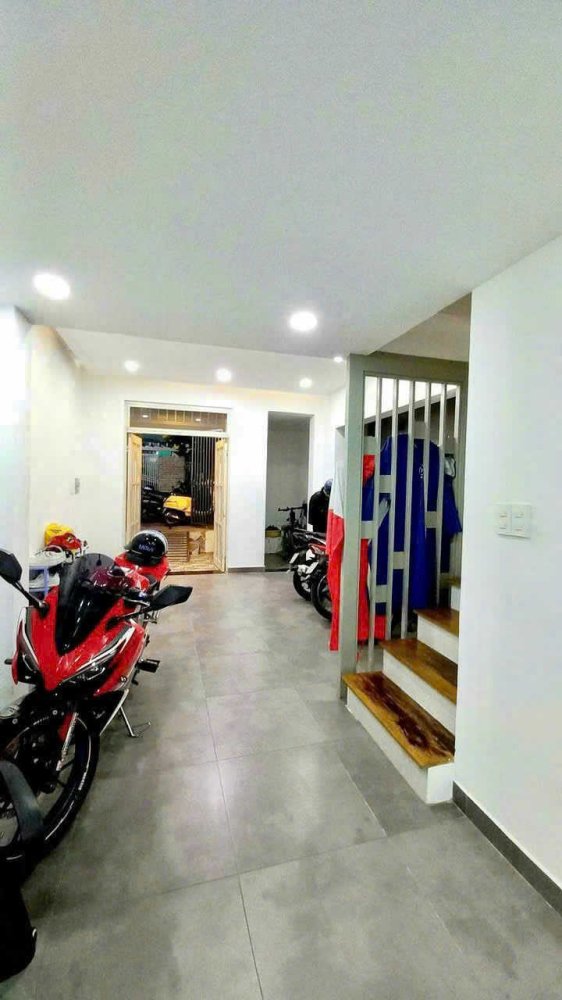 55m² Townhouse in District 7, Vietnam No. 19898