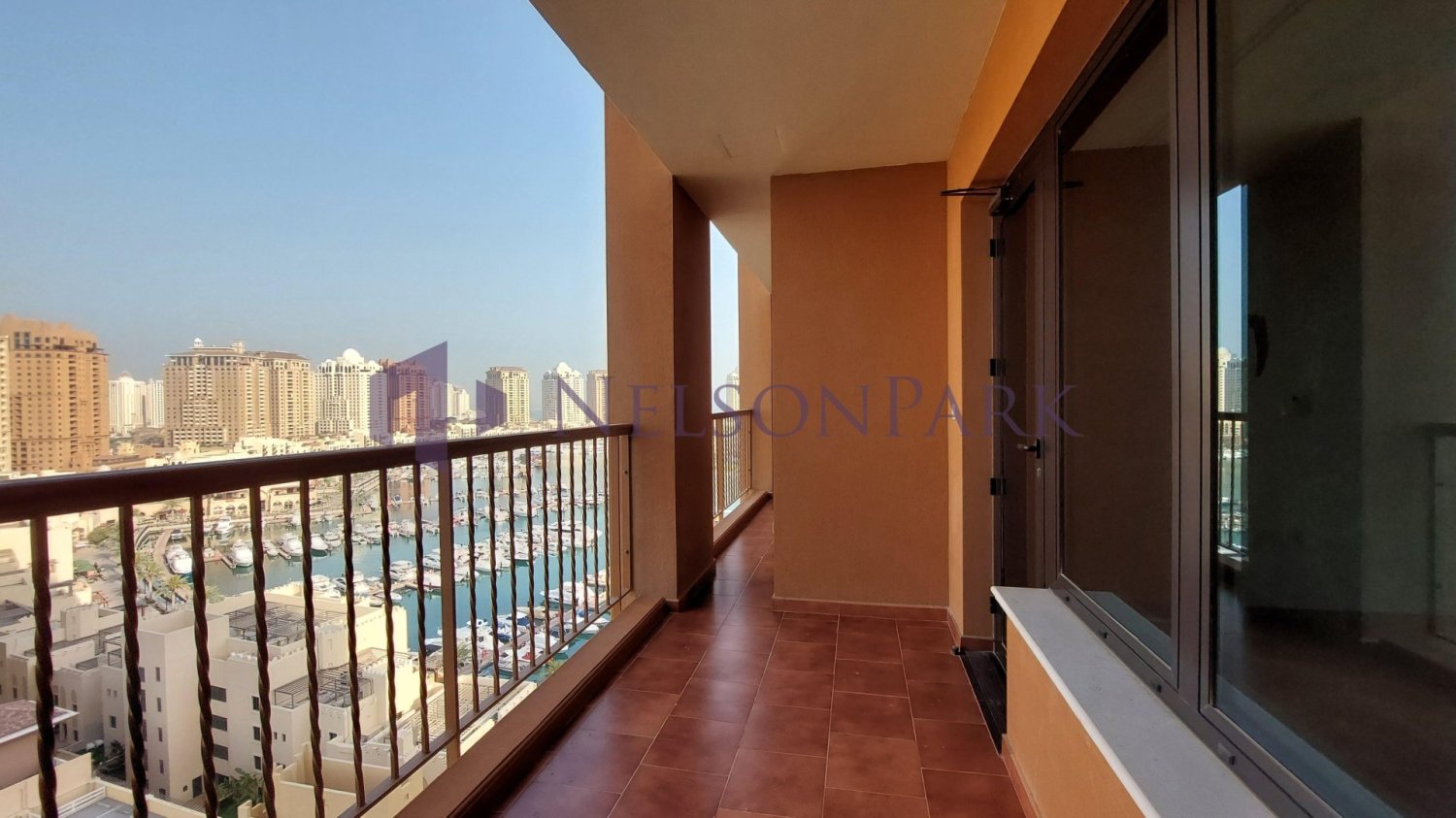 Квартира с 2 спальнями в Доха, Катар № 1923