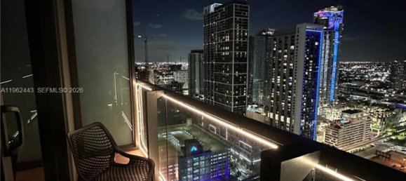 1 chambre propriété commerciale à louer à Miami, Miami-Dade, Florida, USA № 615667 3