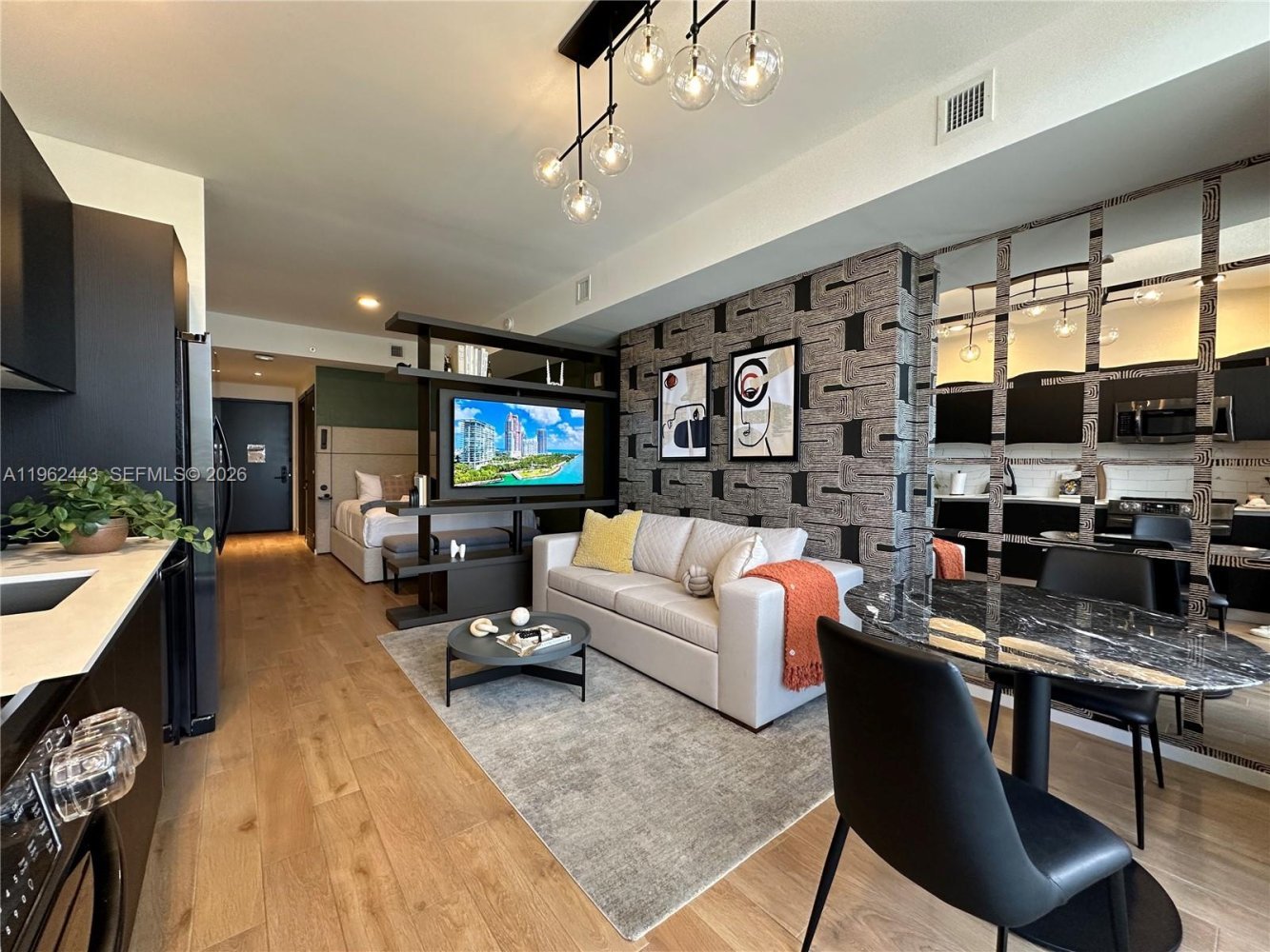 1 chambre propriété commerciale à louer à Miami, Miami-Dade, Florida, USA № 615667
