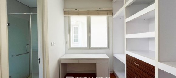 Villa T3 em Long Bien, Vietnam N.º 734 8