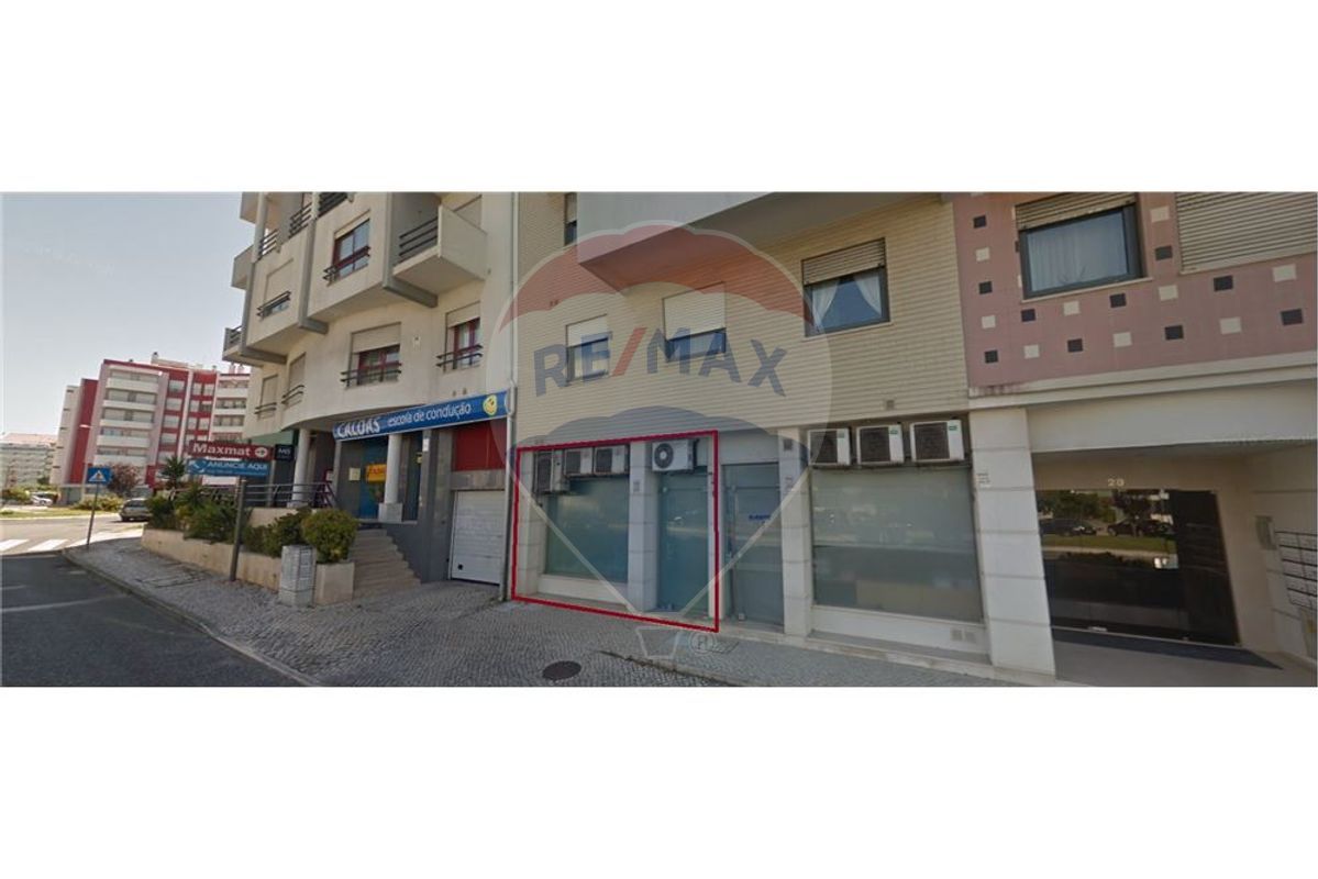 Propriété commerciale à Caldas da Rainha, Portugal 140m² No. 169081