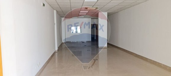 Propriété commerciale à Caldas da Rainha, Portugal 140m² No. 169081 6