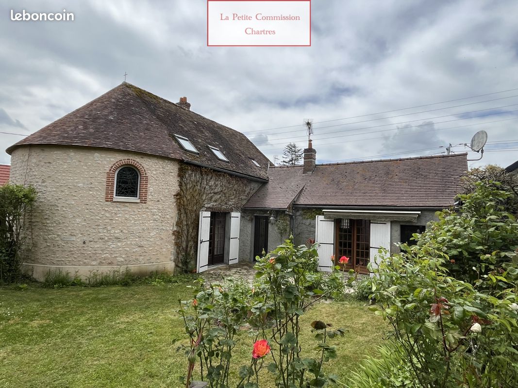 Casa de 4 dormitorios en Sours, France No. 68653