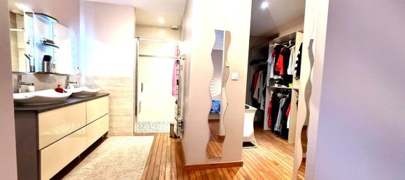 3 chambres Maison à Sainte-Savine, France No. 158084 10