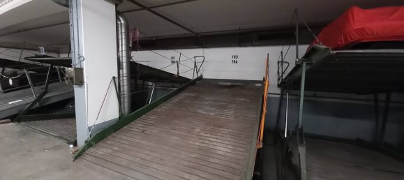 Parking à Munich, Germany No. 212279 3