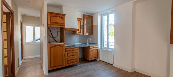 2 chambres Maison à Vierzon, France No. 228381 2