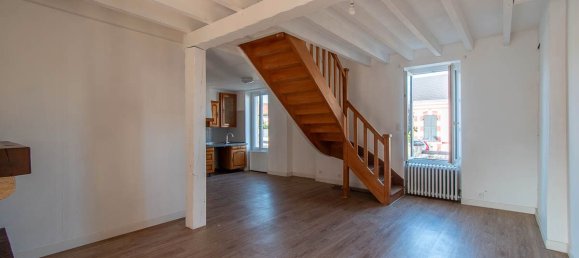 2 chambres Maison à Vierzon, France No. 228381 3