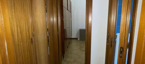 Apartamento de 3 dormitorios en Foggia, Italy No. 376668 9