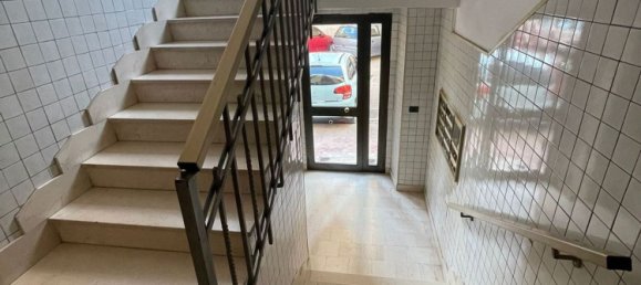 Apartamento de 3 dormitorios en Foggia, Italy No. 376668 2