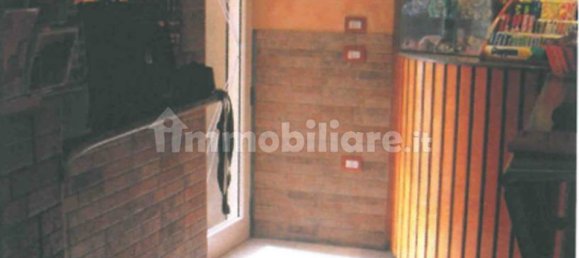 1 room Commercial property in Anzi, Italy No. 267296 4