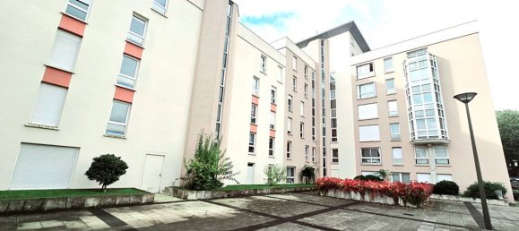 Квартира с 3 спальнями в Рони-су-Буа, Франция № 177191 21