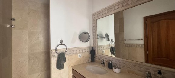 3 bedrooms Villa in Istan, Spain No. 180469 12