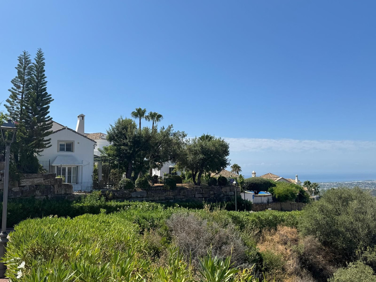 3 bedrooms Villa in Istan, Spain No. 180469