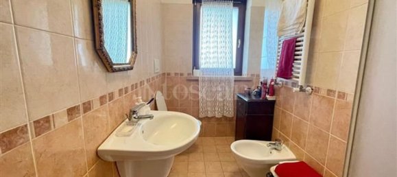 Apartamento de 2 habitaciónes en Pomezia, Italy No. 218879 7