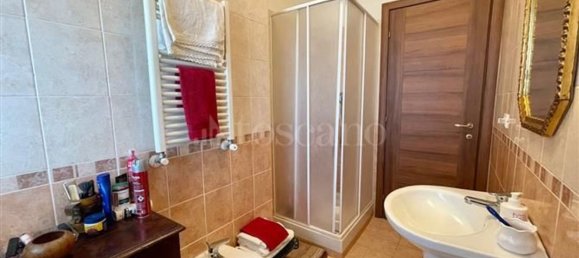 Apartamento de 2 habitaciónes en Pomezia, Italy No. 218879 6