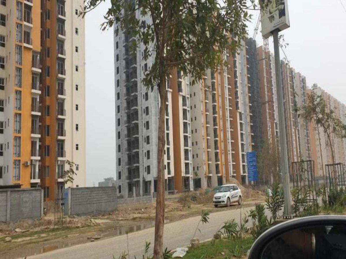 2 bedrooms House in Ghaziabad, India No. 56484