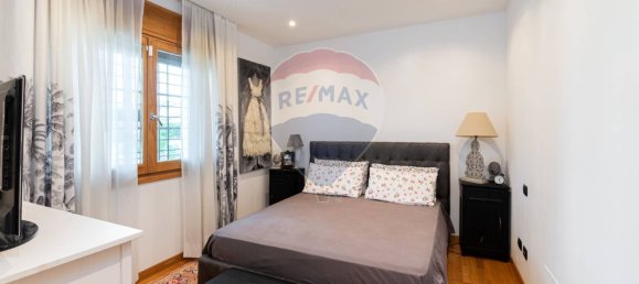 Вилла с 4 спальнями в Рим, Италия № 270862 16