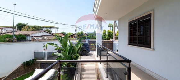 Вилла с 4 спальнями в Рим, Италия № 270862 28