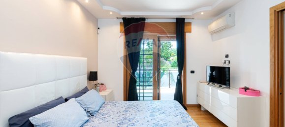 Вилла с 4 спальнями в Рим, Италия № 270862 25