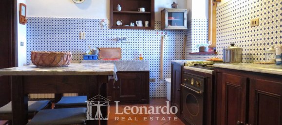 6 bedrooms House in Lucca, Italy No. 47963 14