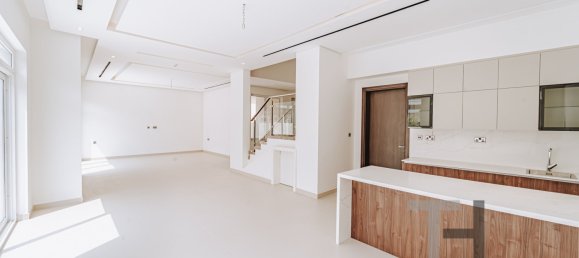 5 bedrooms Villa in Jumeirah Park, UAE No. 33266 9