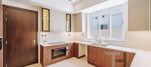 5 bedrooms Villa in Jumeirah Park, UAE No. 33266 22