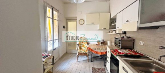 5 Schlafzimmer Haus in Viareggio, Italy, Nr. 48011 38