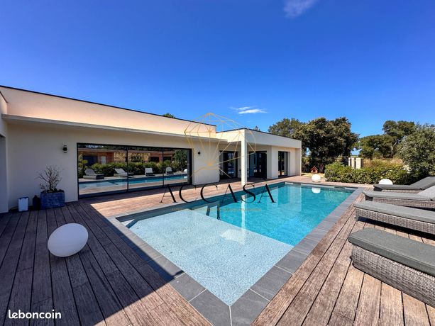 4 غرف نوم فيلا في Lecci, France رقم 307471