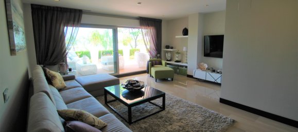 Apartamento de 3 dormitorios en Benahavís, Spain No. 109463 5