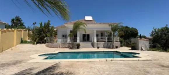 4 bedrooms House in Cadiz, Spain No. 170620 4