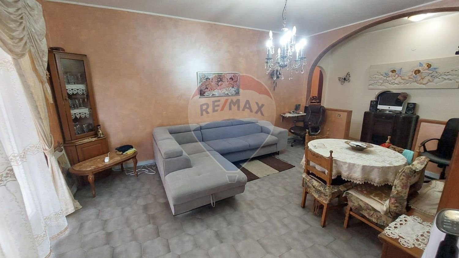 Apartamento de 6 habitaciónes en Gaggi, Italy No. 77166