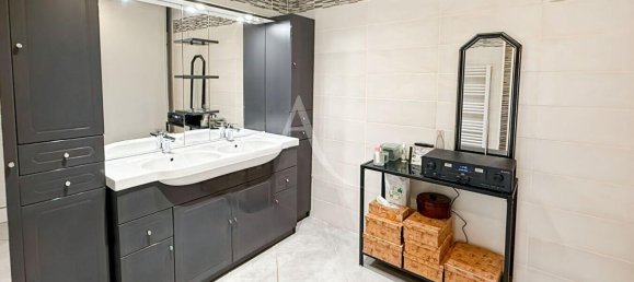 3 Schlafzimmer Haus in Lot, France, Nr. 300170 9