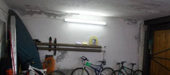 7 rooms Apartment in Varese, Italy No. 182586 8