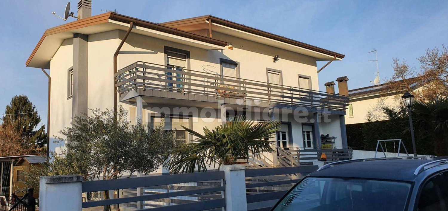 4 chambres Villa à Udine, Italy No. 281053