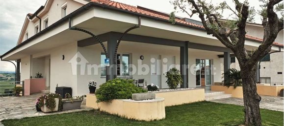 5 Schlafzimmer Wohnung in Ancona, Italy, Nr. 350927 2