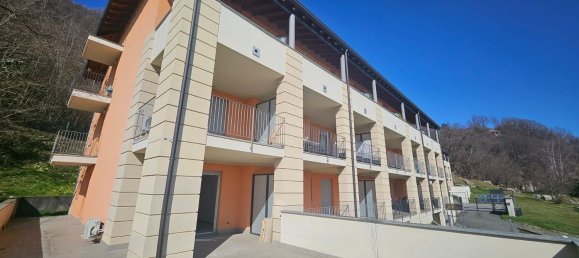 3 rooms Apartment in Pella, Italy No. 195522 34