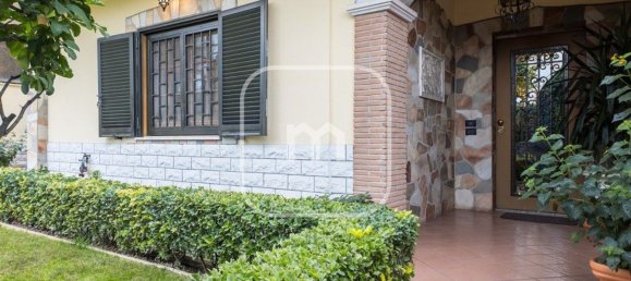 7 غرف نوم فيلا في Guidonia Montecelio, Italy رقم 370829 22