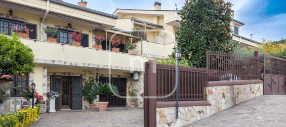 7 غرف نوم فيلا في Guidonia Montecelio, Italy رقم 370829 30