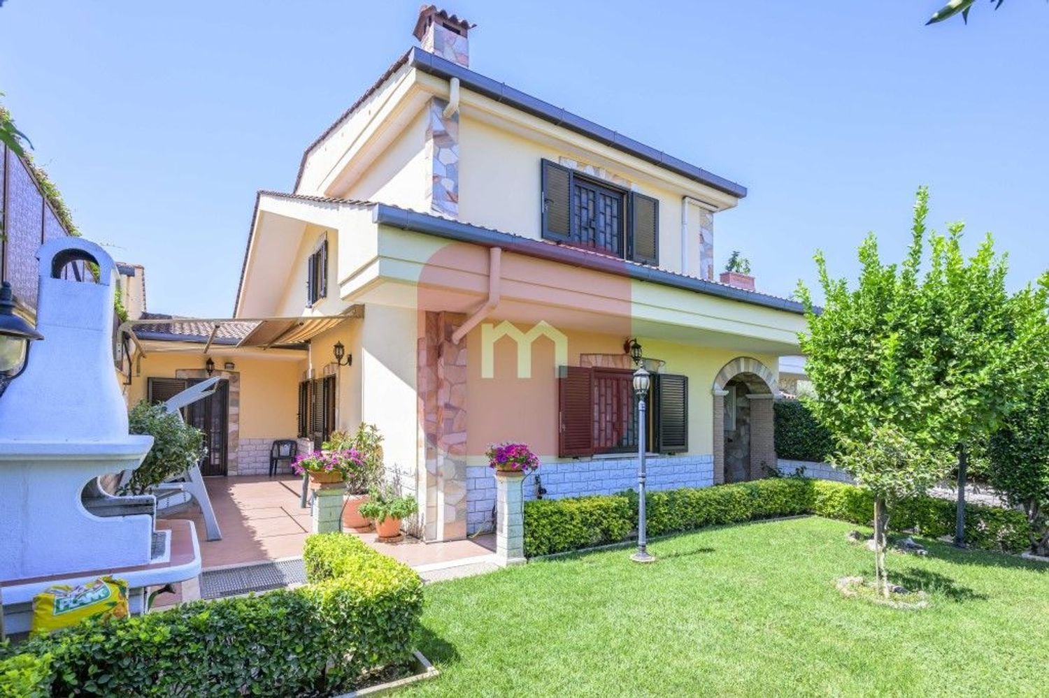 Villa T7 em Guidonia Montecelio, Italy N.º 370829