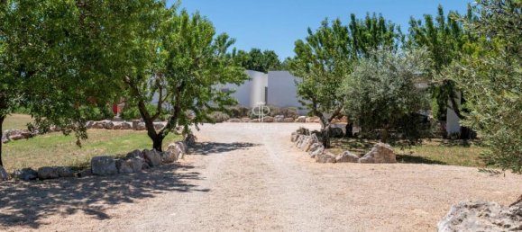 5 bedrooms Villa in Ostuni, Italy No. 64423 11