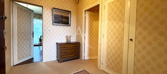 3 Schlafzimmer Wohnung in Blois, France, Nr. 67653 8